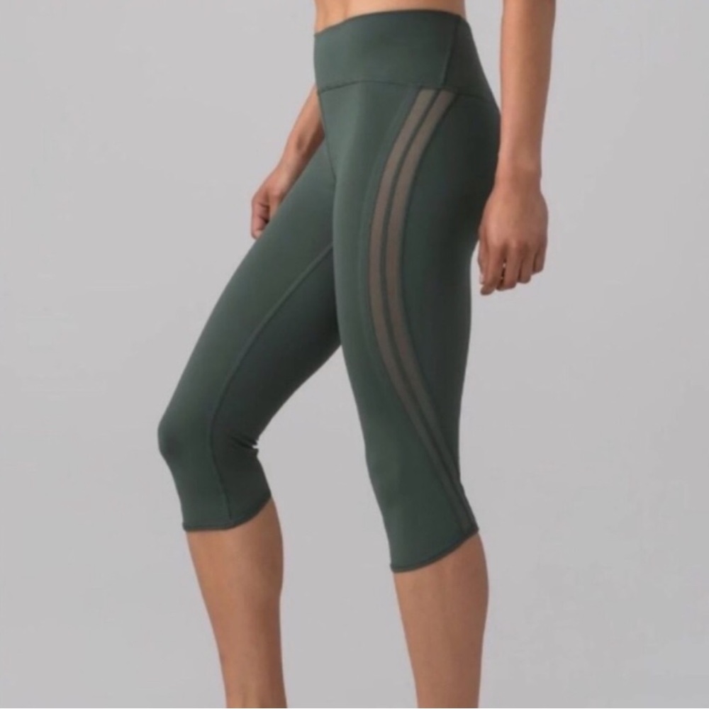 Lululemon Sun Setter Cropped Mesh Scalloped Side Pants